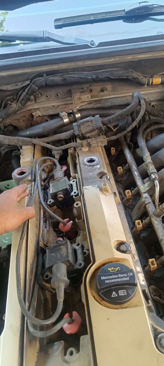 بررسی بخش بالایی موتور سانگ یانگ موسو
